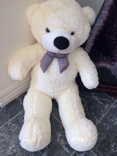 Giant teddy bear 130cms --white